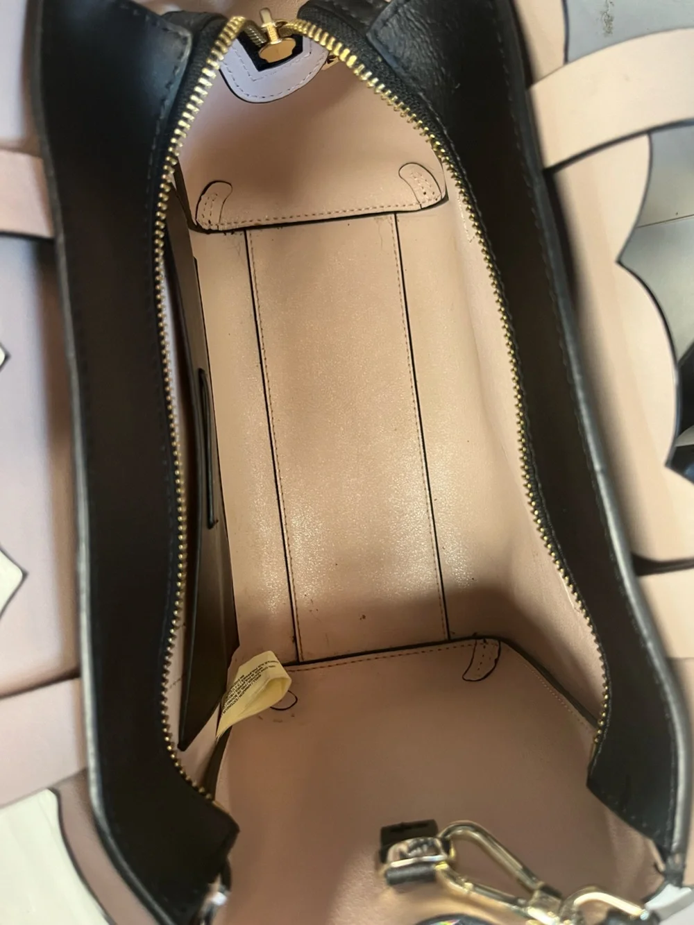 Kate Spade | Magnolia St Mini Mina Scallop Black Leather Crossbody